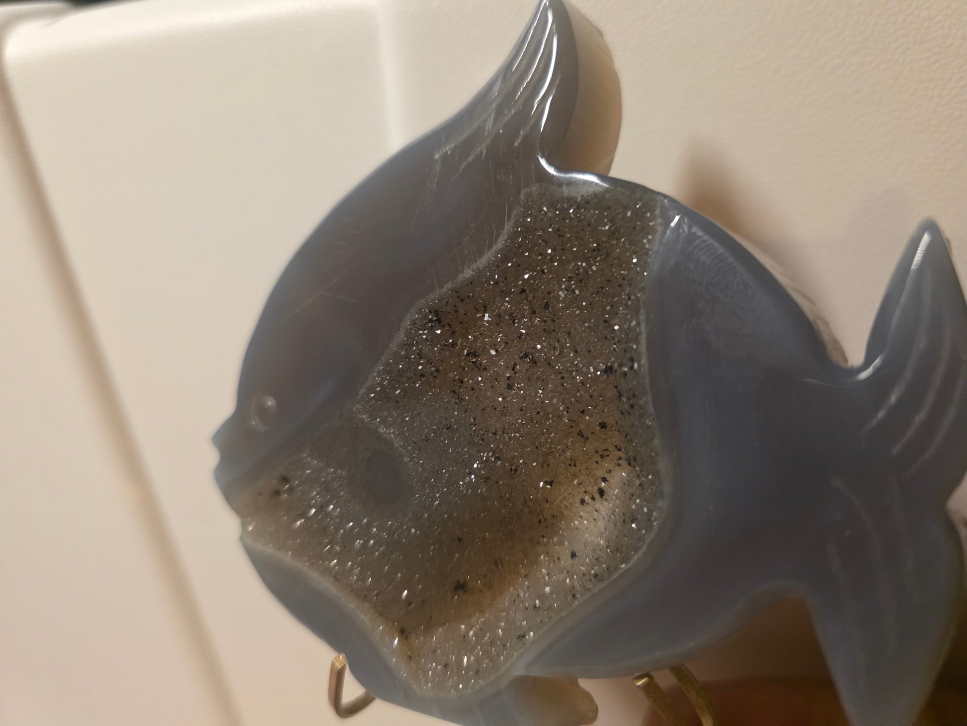 Grounding Agate Fish Carving